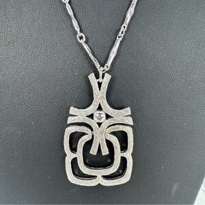 Vintage 70s Avon Silver Tone Pendant Necklace Signed Sculptural Modern MCM 22”